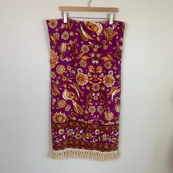 SPELL & The Gypsy Beach Towel Floral Pink Birds Fringe Retro Sun Pool Vacation - Picture 1 of 6
